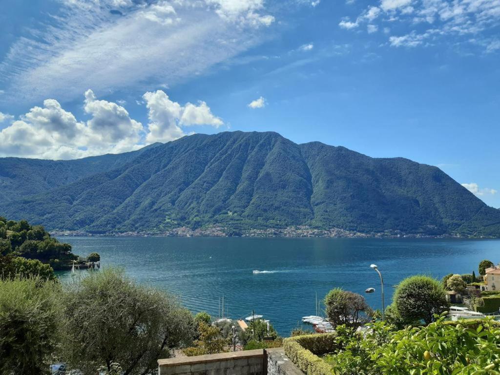 Big Apartment With Lake View And Two Bedrooms Sala Comacina Exterior foto