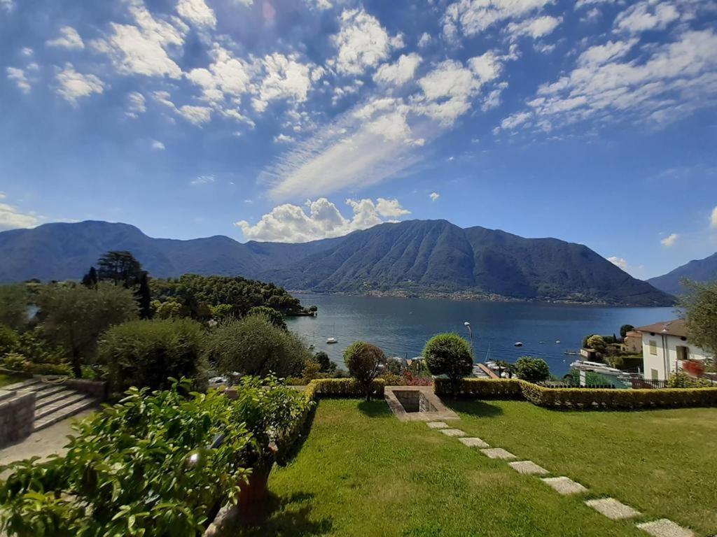Big Apartment With Lake View And Two Bedrooms Sala Comacina Exterior foto